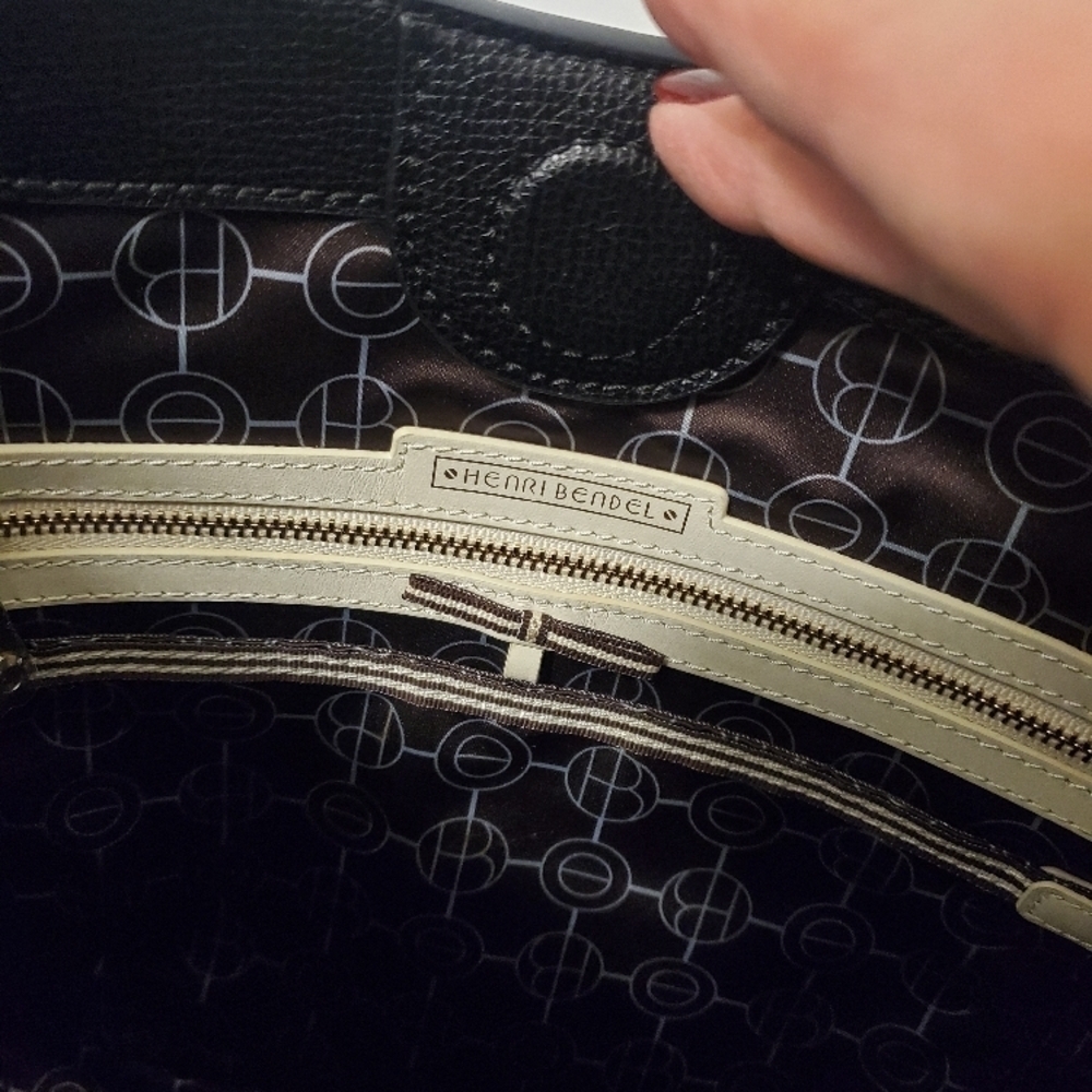 Henri Bendel W57th Black Hobo Large Floral Applique Crossbody - Picture 8 of 15